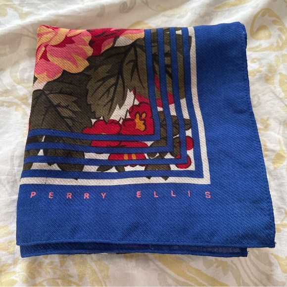 Perry Ellis Blue Floral Scarf - Picture 1 of 8